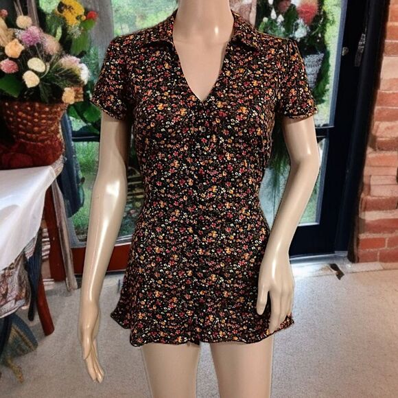 Y2K Fitted Button Down Top L Fairy Girly Ditzy Floral Dark Romantic Babydoll - Picture 1 of 16